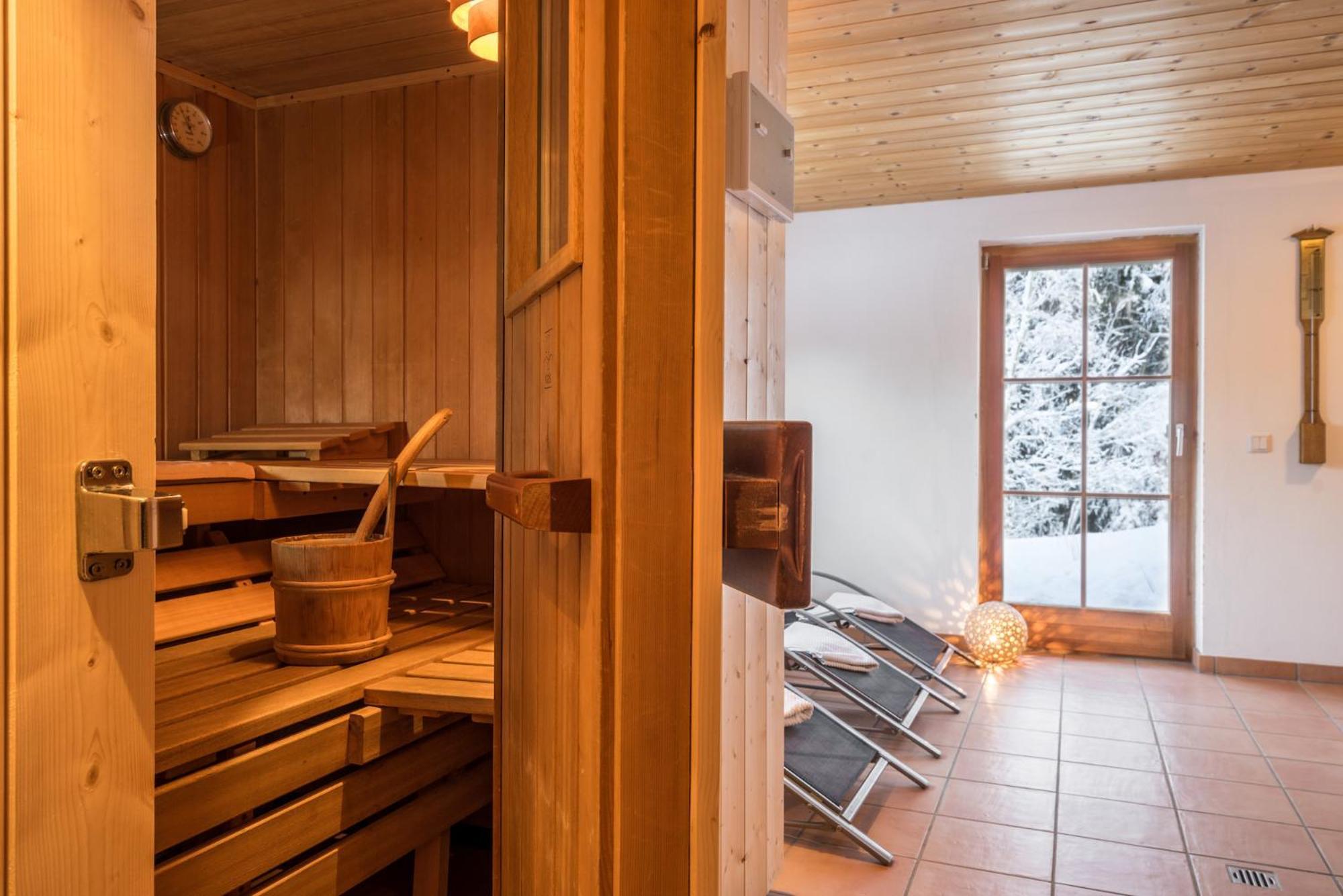 Alpenapart Montafon - Bitschweil Huesle Schruns Buitenkant foto